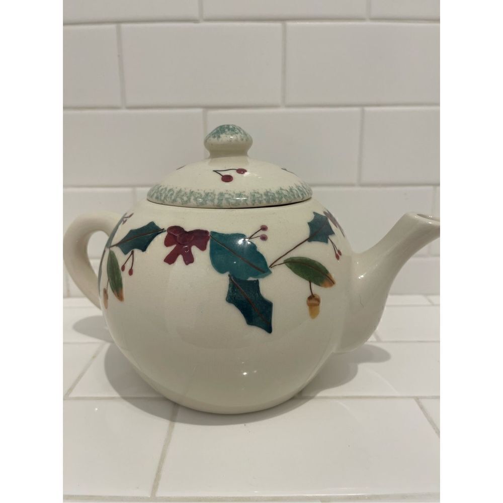 Vintage Hartstone Pottery Christmas Holiday Holly Teapot